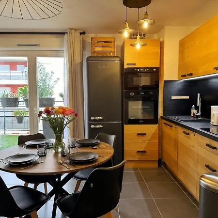 アパート Charming 2-room In Lavandou, Terrace, Parking, Air Conditioning ル・ラヴァンドゥー