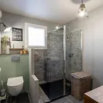 Charming 2-room In Lavandou, Terrace, Parking, Air Conditioning Apartment Le Lavandou