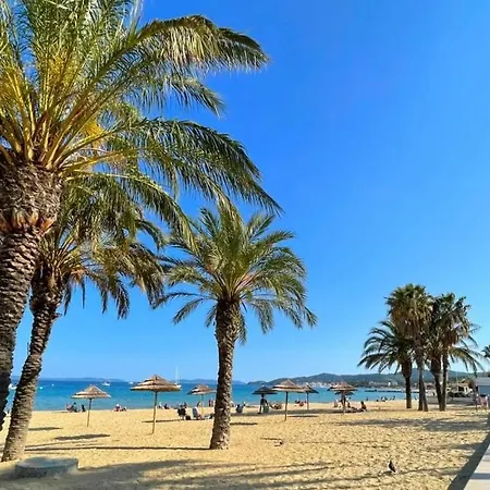 Charming 2-room In Lavandou, Terrace, Parking, Air Conditioning לה לבאנדו