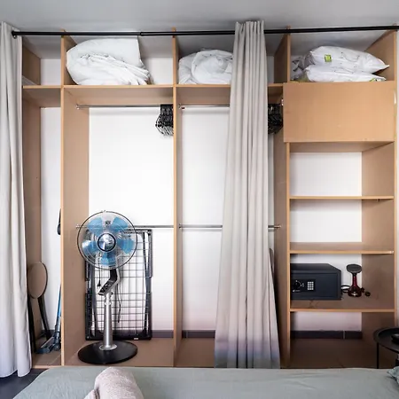 Charming 2-room In Lavandou, Terrace, Parking, Air Conditioning דירה לה לבאנדו