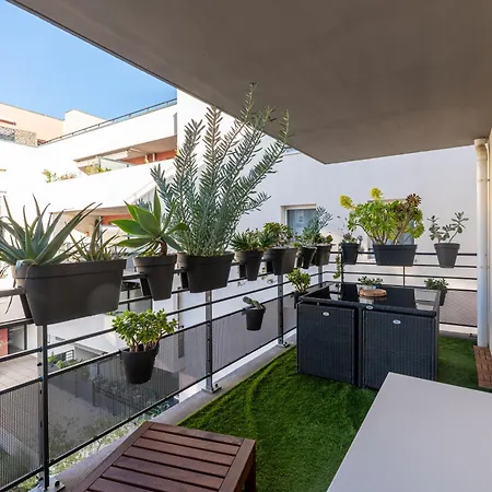 Апартаменты Charming 2-room In Lavandou, Terrace, Parking, Air Conditioning *